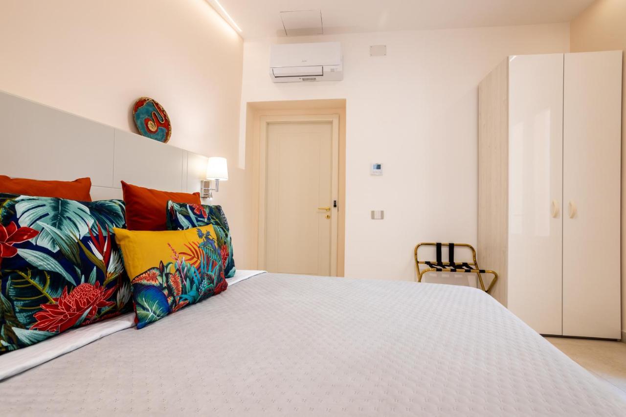 Magnini Rooms Кальяри Экстерьер фото